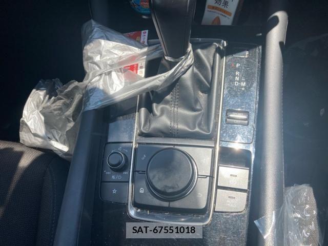 Mazda MAZDA3 2019-07 7562400-20