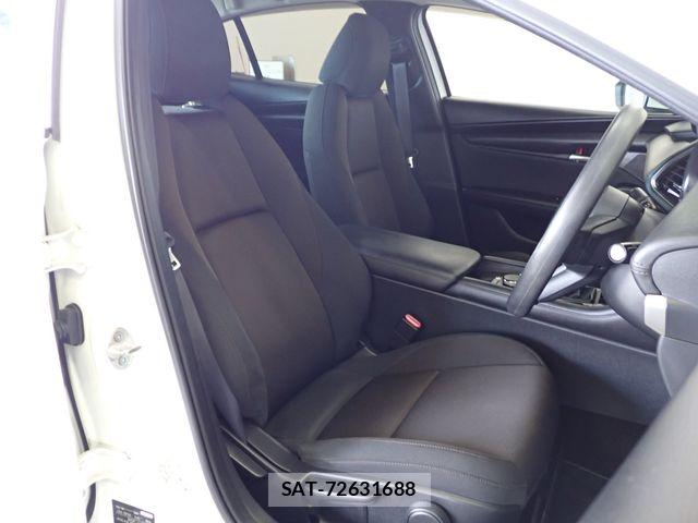 Mazda MAZDA3 2021-03 7617895-14
