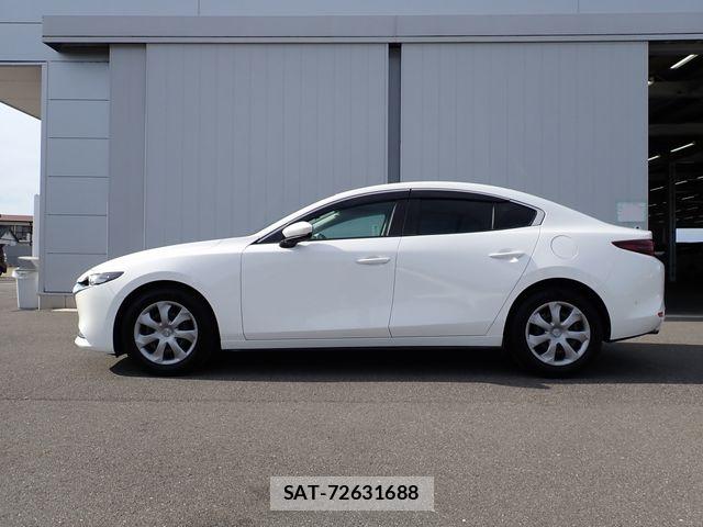 Mazda MAZDA3 2021-03 7617895-17