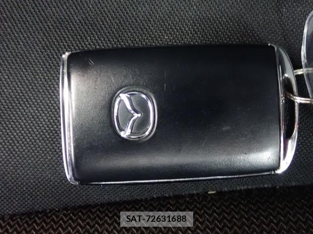 Mazda MAZDA3 2021-03 7617895-18