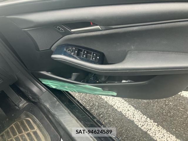 Mazda MAZDA3 2020-07 7617891-11