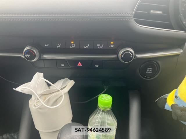 Mazda MAZDA3 2020-07 7617891-21