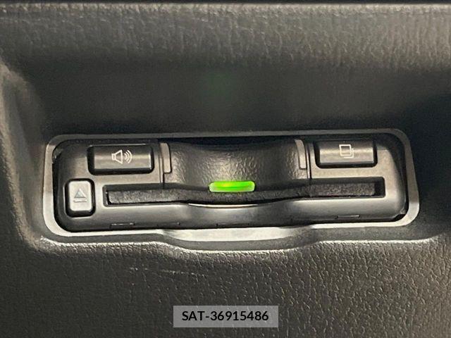 Mazda MAZDA3 2019-09 7617896-6