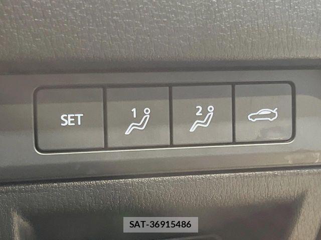 Mazda MAZDA3 2019-09 7617896-7