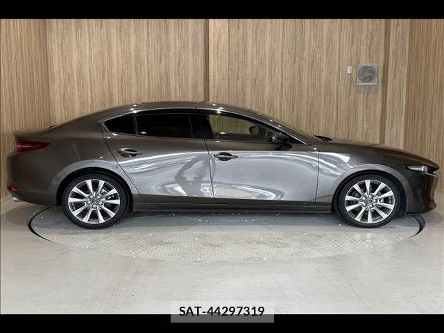 Mazda MAZDA3 2019-09 7617892-16