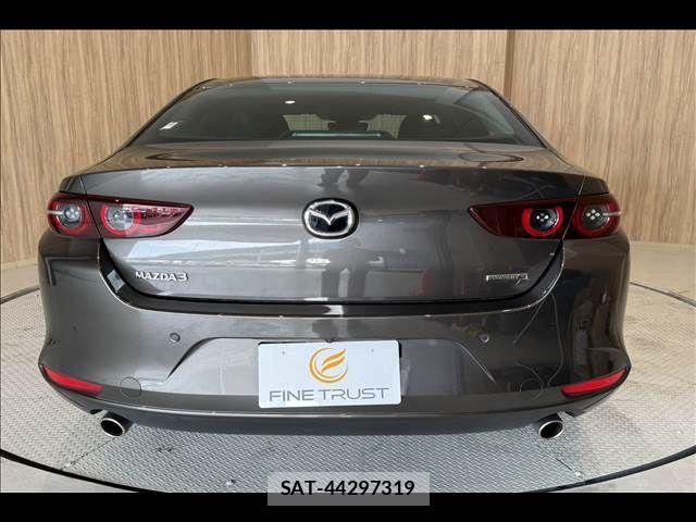 Mazda MAZDA3 2019-09 7617892-18