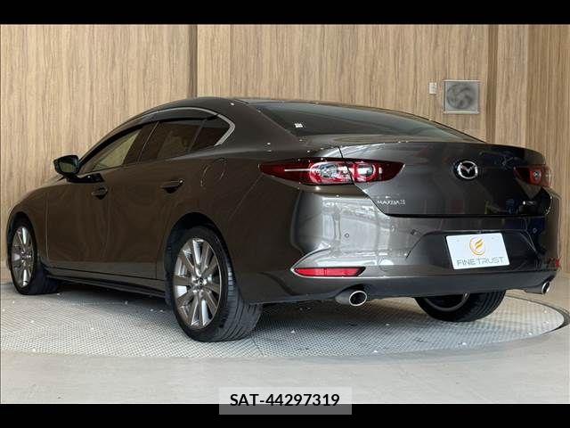 Mazda MAZDA3 2019-09 7617892-19