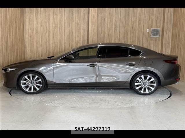 Mazda MAZDA3 2019-09 7617892-20