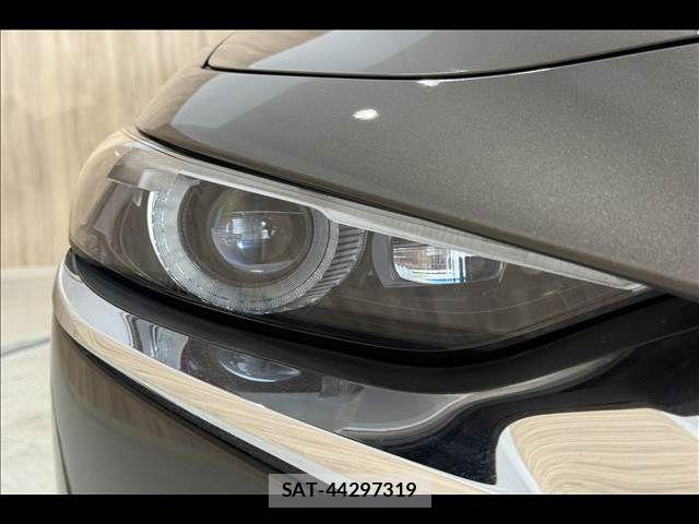 Mazda MAZDA3 2019-09 7617892-22