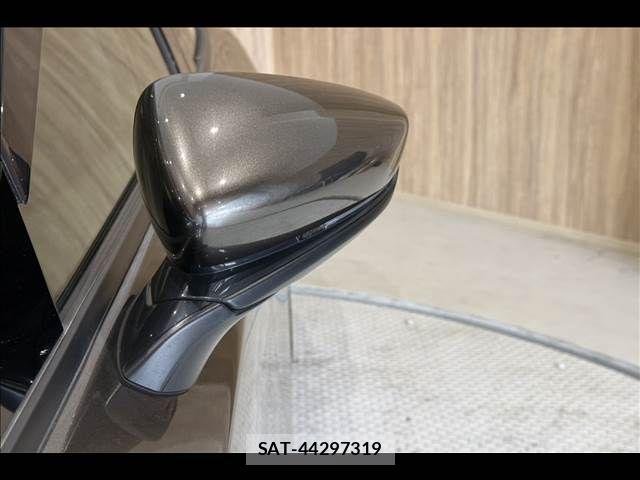 Mazda MAZDA3 2019-09 7617892-23