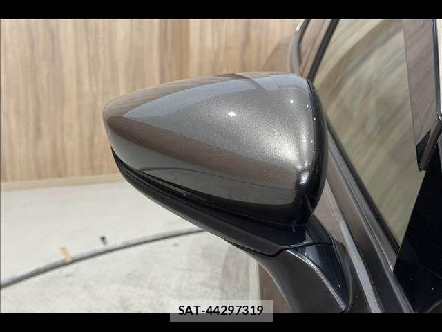 Mazda MAZDA3 2019-09 7617892-24
