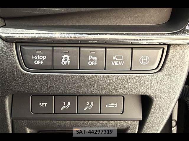 Mazda MAZDA3 2019-09 7617892-7