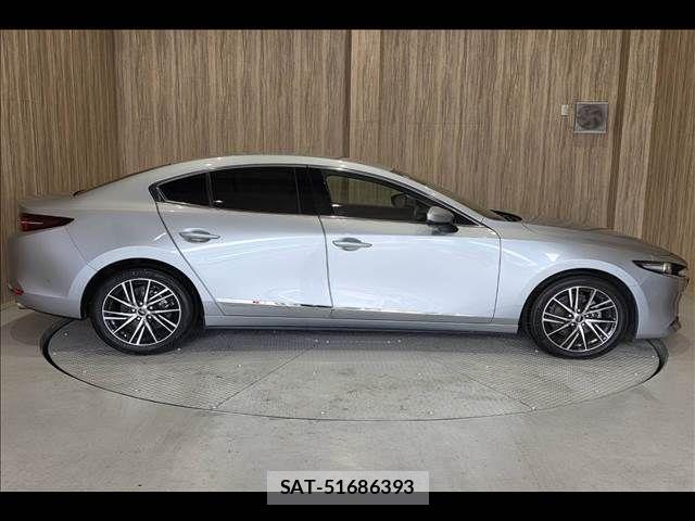 Mazda MAZDA3 2019-07 7725378-16