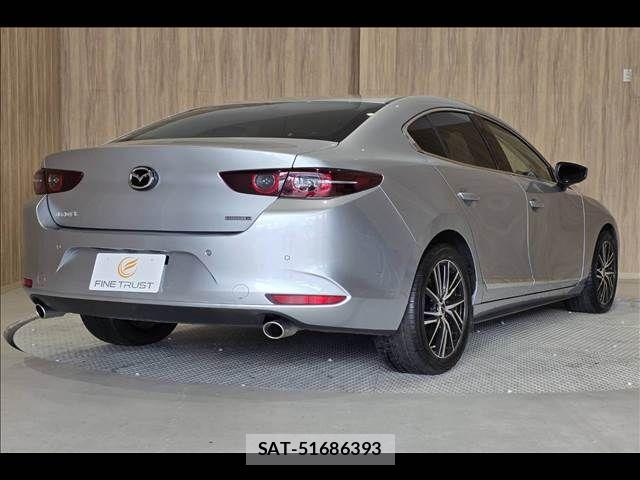 Mazda MAZDA3 2019-07 7725378-17
