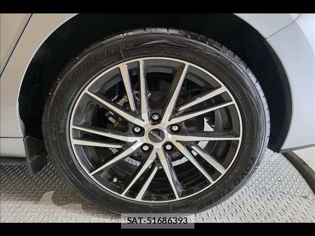 Mazda MAZDA3 2019-07 7725378-25