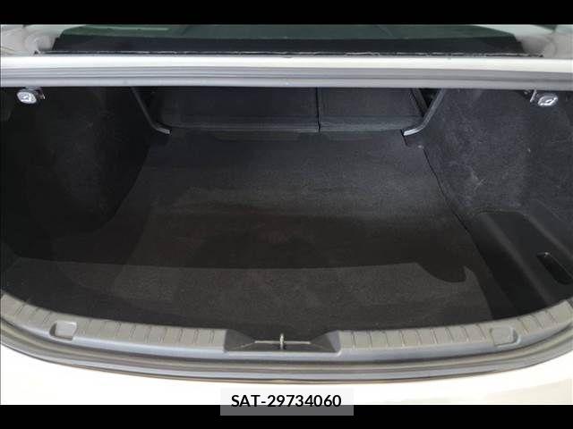 Mazda MAZDA3 2019-09 7725384-10