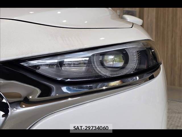 Mazda MAZDA3 2019-09 7725384-21