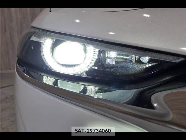 Mazda MAZDA3 2019-09 7725384-28