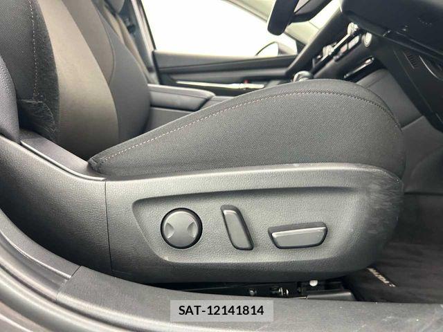 Mazda MAZDA3 2019-11 7786787-18