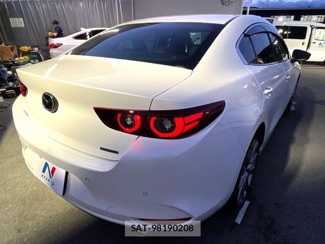 Mazda MAZDA3 2021-12 7877589-16