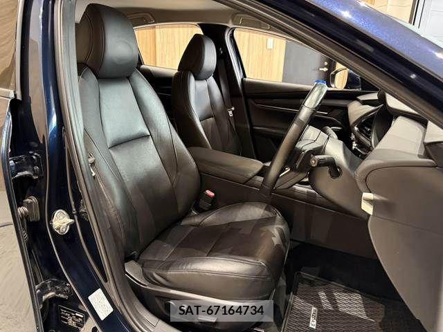 Mazda MAZDA3 2019-09 7877588-8