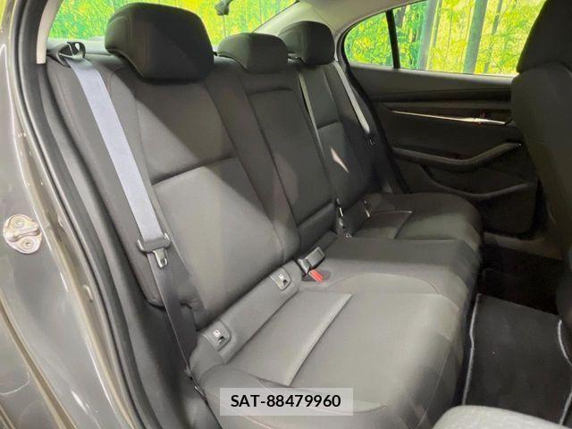 Mazda MAZDA3 2022-10 7902902-9