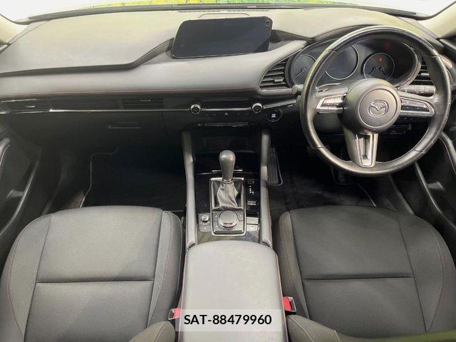 Mazda MAZDA3 2022-10 7902902-1