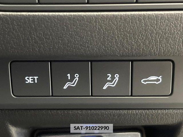 Mazda MAZDA3 2019-09 7979848-11