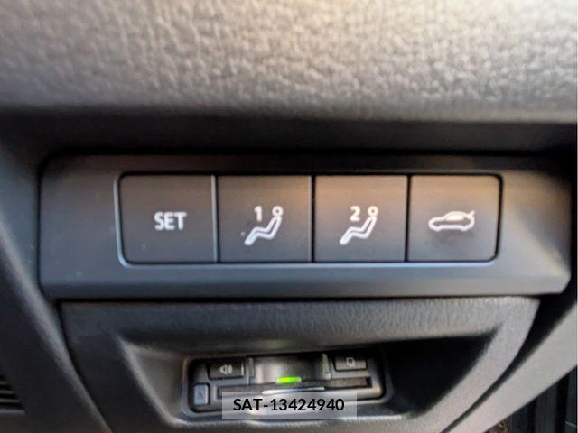 Mazda MAZDA3 2019-10 8036602-18