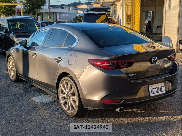 Mazda MAZDA3 2019-10 8036602-1