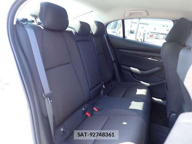 Mazda MAZDA3 2019-10 8074469-18