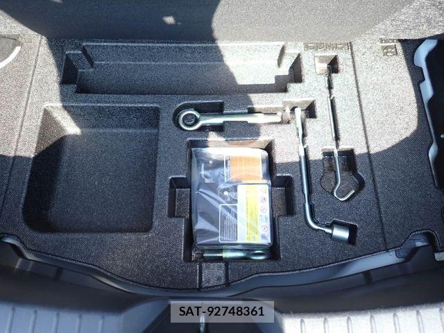 Mazda MAZDA3 2019-10 8074469-20