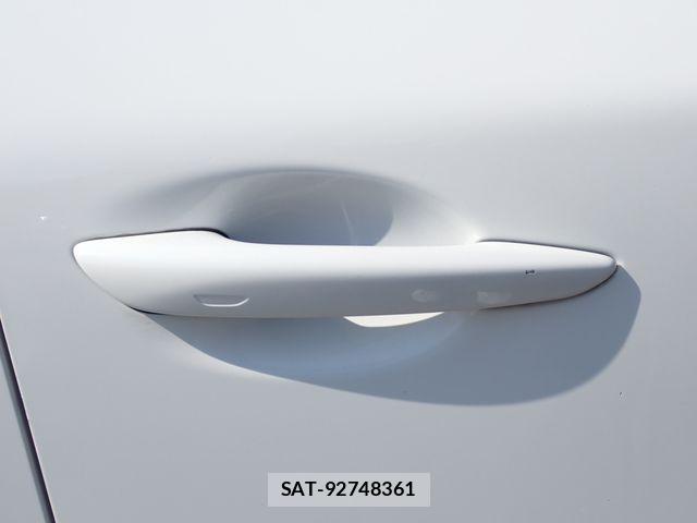 Mazda MAZDA3 2019-10 8074469-22