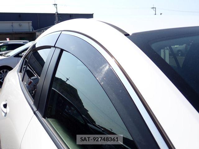 Mazda MAZDA3 2019-10 8074469-25