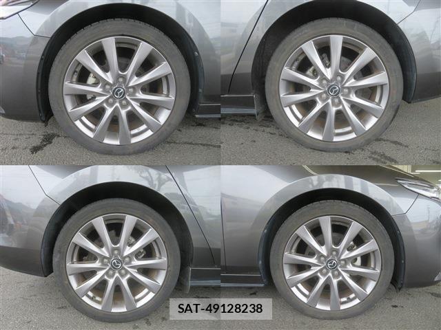 Mazda MAZDA3 2020-04 8100299-16