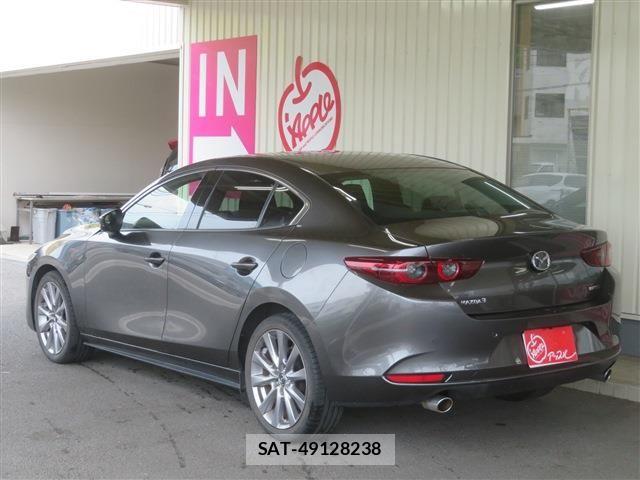 Mazda MAZDA3 2020-04 8100299-1