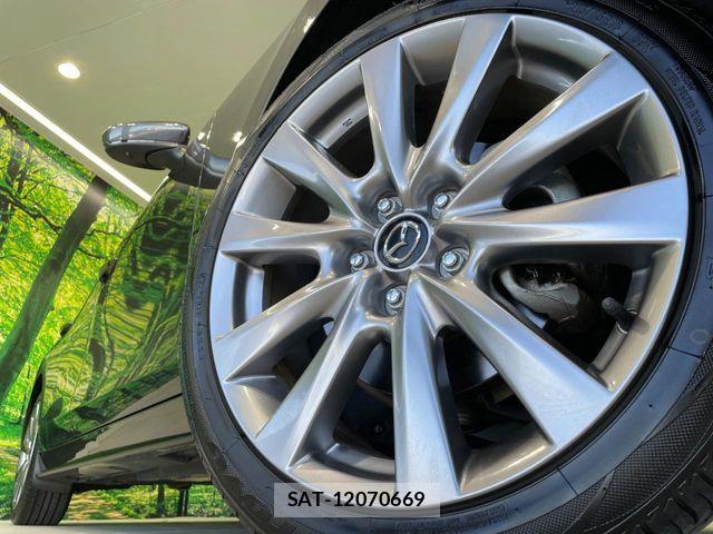 Mazda MAZDA3 2020-03 8230732-12