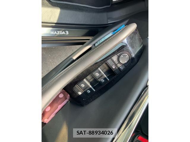 Mazda MAZDA3 2021-09 8315313-8