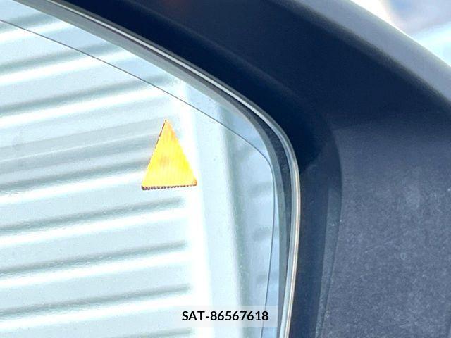 Mazda MAZDA3 2022-07 8336677-4