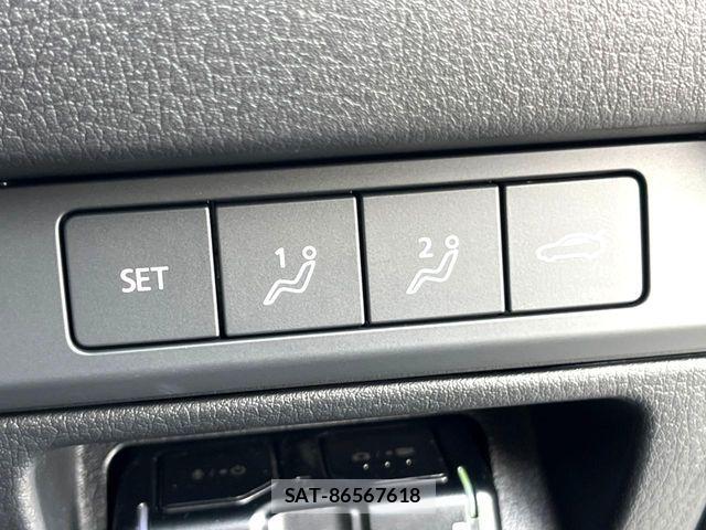 Mazda MAZDA3 2022-07 8336677-7