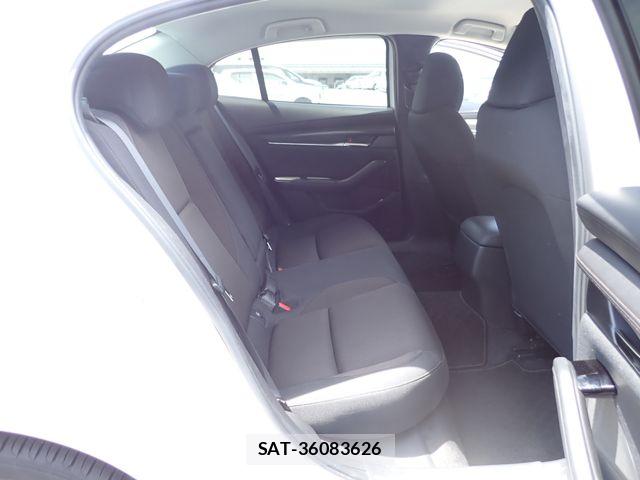 Mazda MAZDA3 2021-01 8413455-17