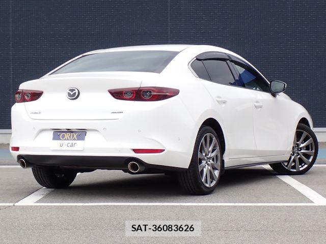 Mazda MAZDA3 2021-01 8413455-2