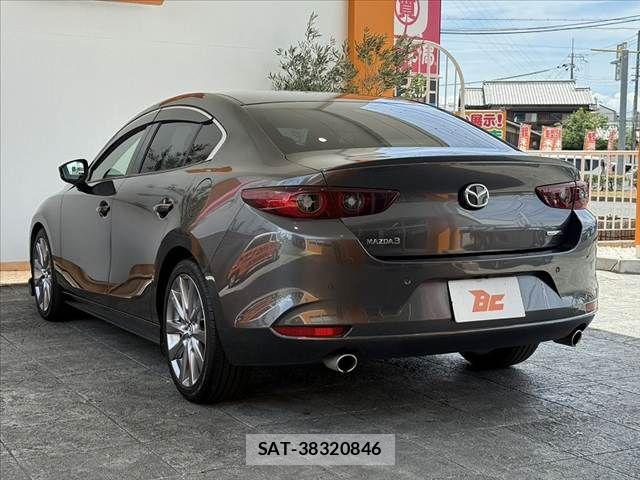 Mazda MAZDA3 2023-06 8413451-12