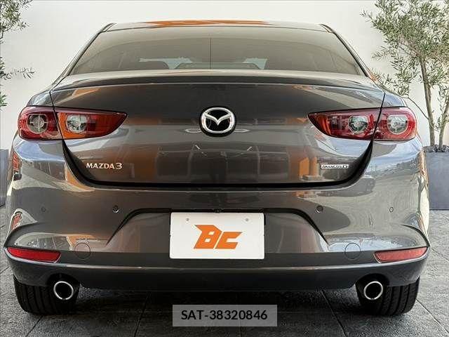 Mazda MAZDA3 2023-06 8413451-13