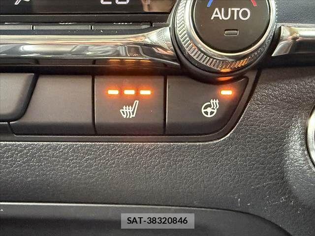 Mazda MAZDA3 2023-06 8413451-5