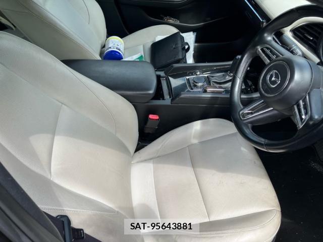 Mazda MAZDA3 2019-09 8413456-20