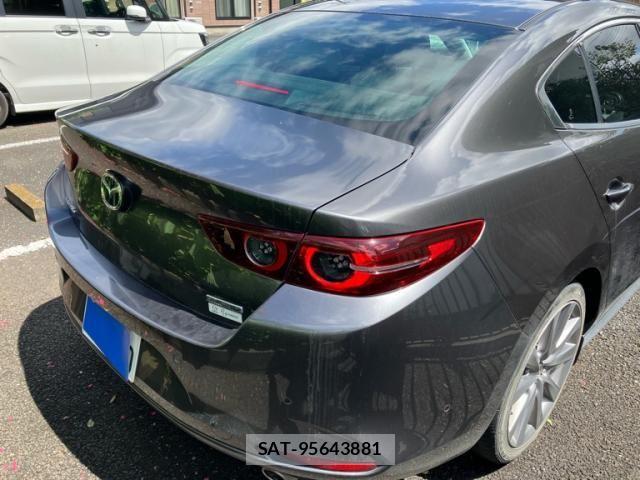Mazda MAZDA3 2019-09 8413456-2