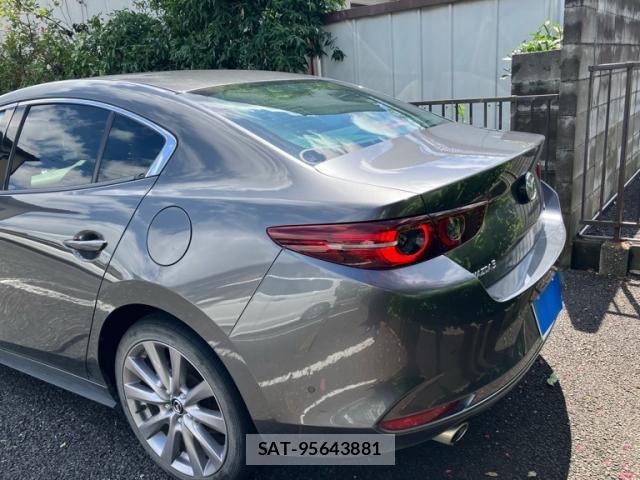 Mazda MAZDA3 2019-09 8413456-3