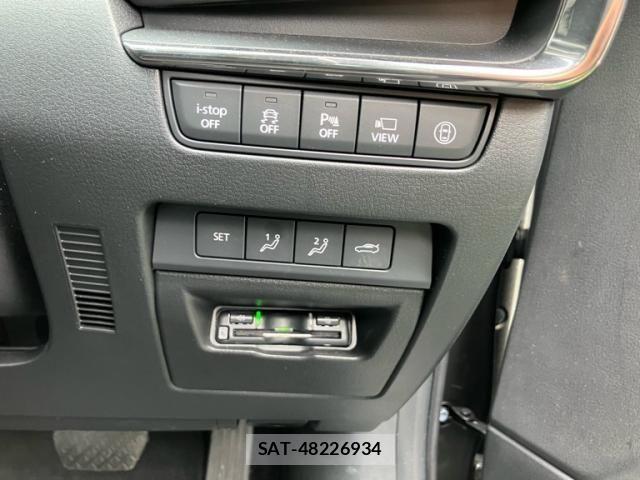 Mazda MAZDA3 2019-09 8413454-12