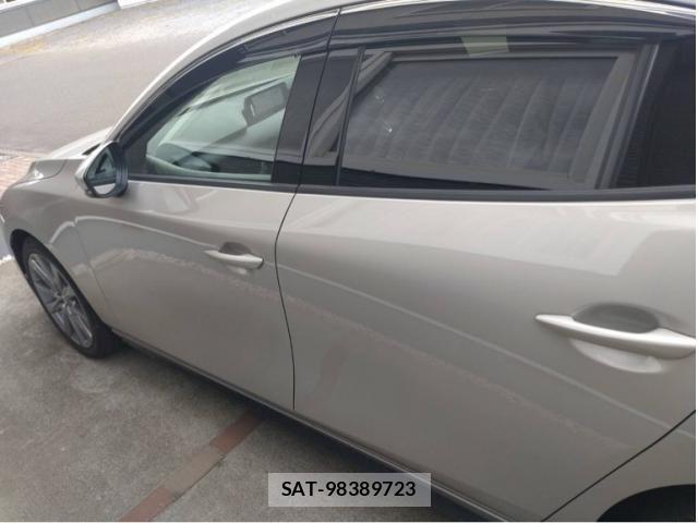 Mazda MAZDA3 2024-12 8457874-3